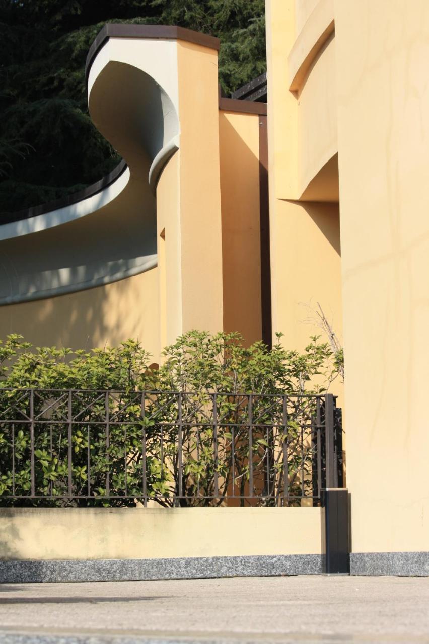 Polo Hotel Usmate Velate Exterior photo